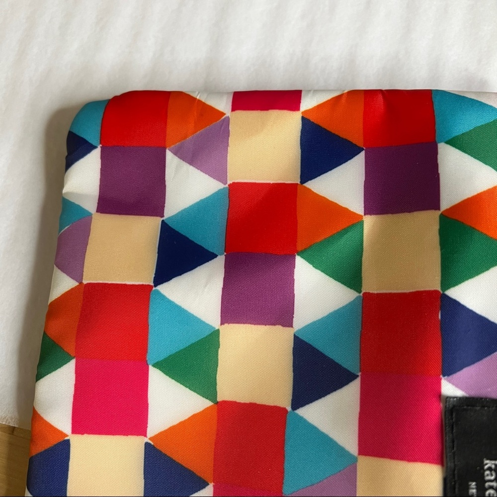 Kate Spade Makeup/Travel Pouch - Picture 3 of 9